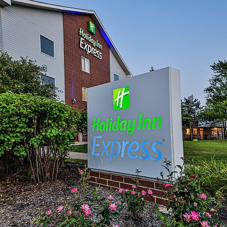 Holiday Inn Express Chicago Northwest-Vernon Hills, An Ihg Hotel Exterior foto