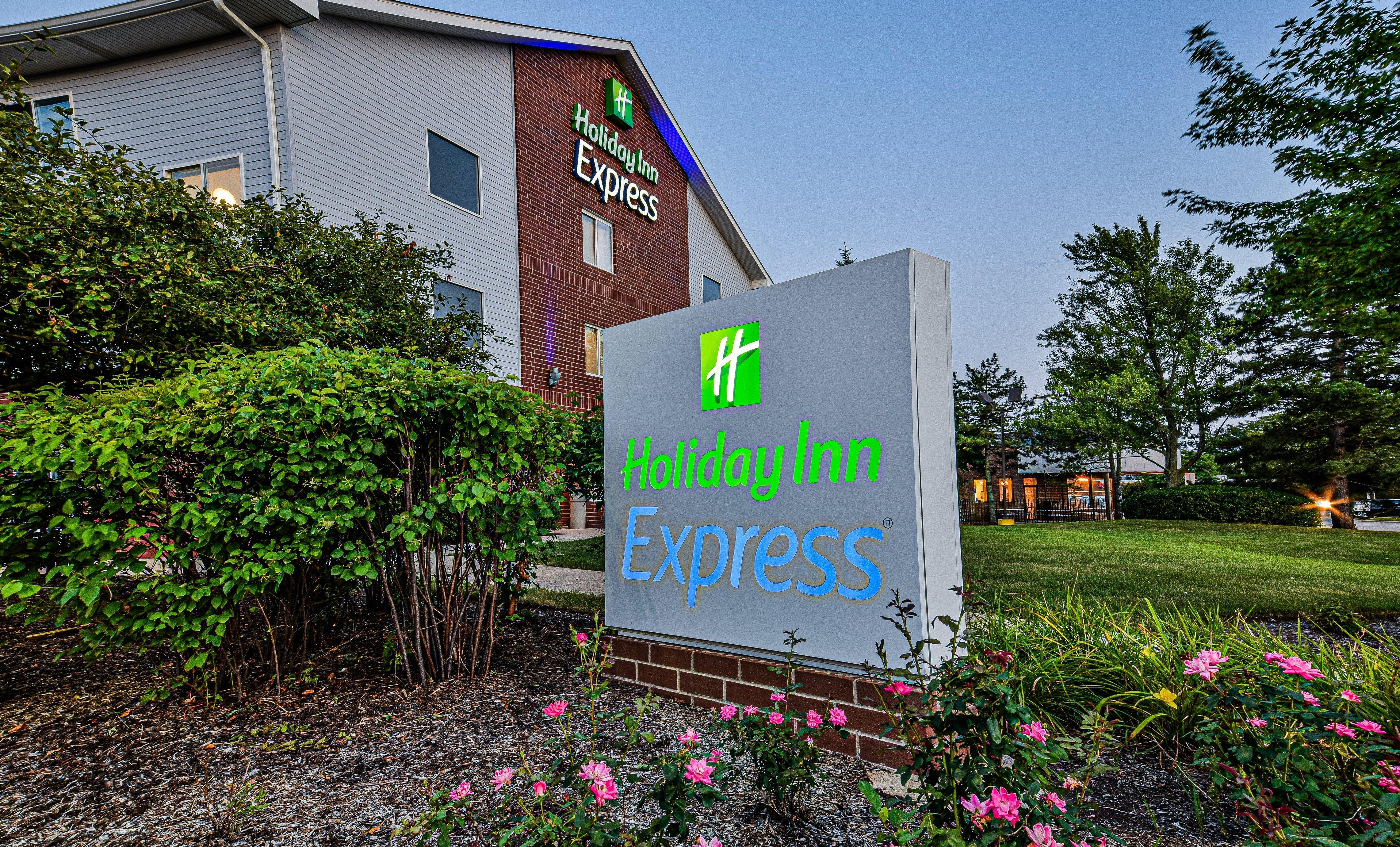 Holiday Inn Express Chicago Northwest-Vernon Hills, An Ihg Hotel Exterior foto